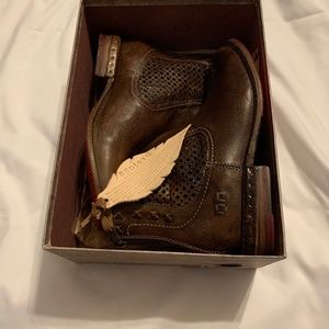 Bed Stu Teak Baylene Brown Chelsea Ankle Boots 7.5